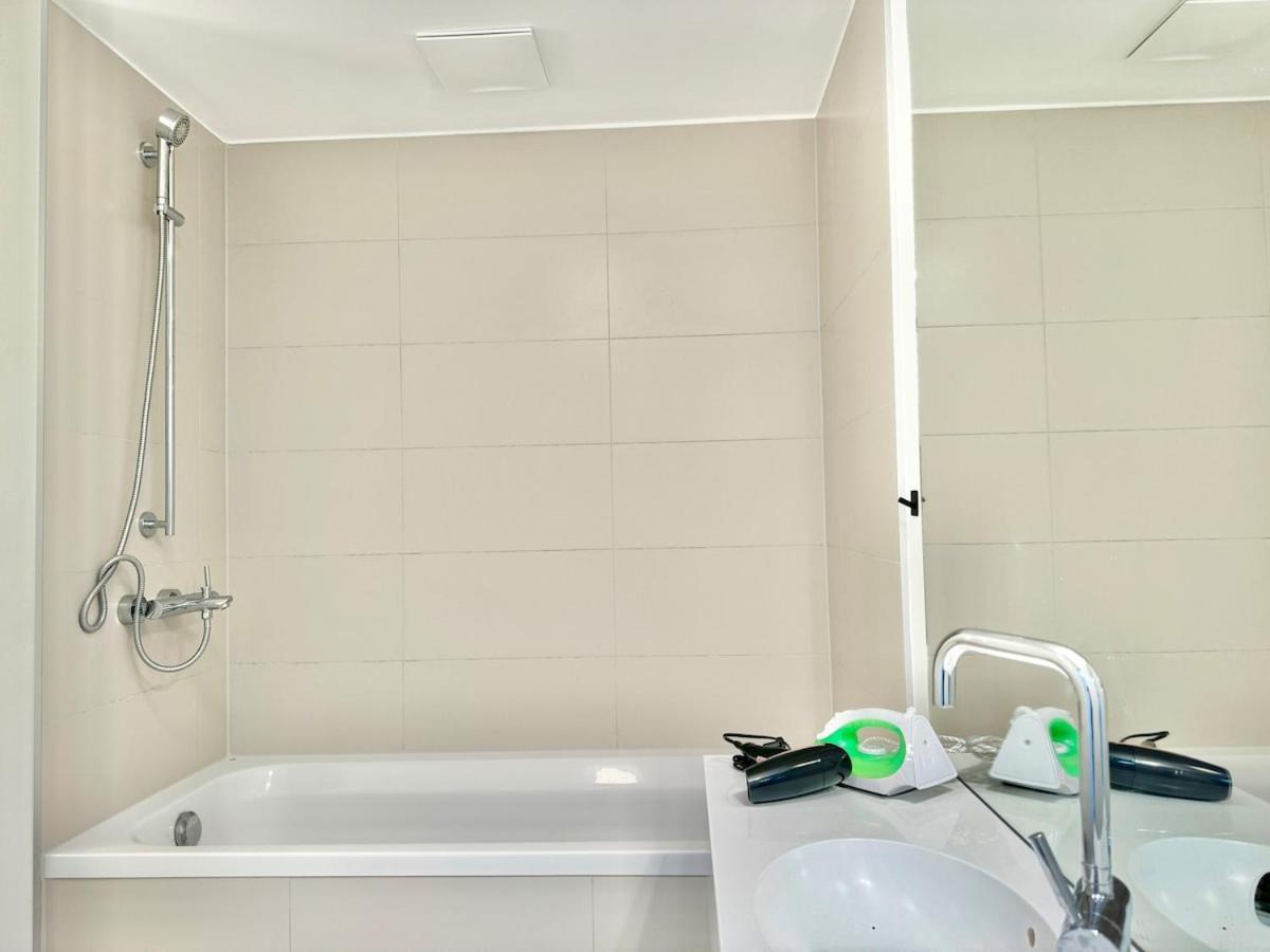 90 M2 Stylish With Free Parking Appartamento